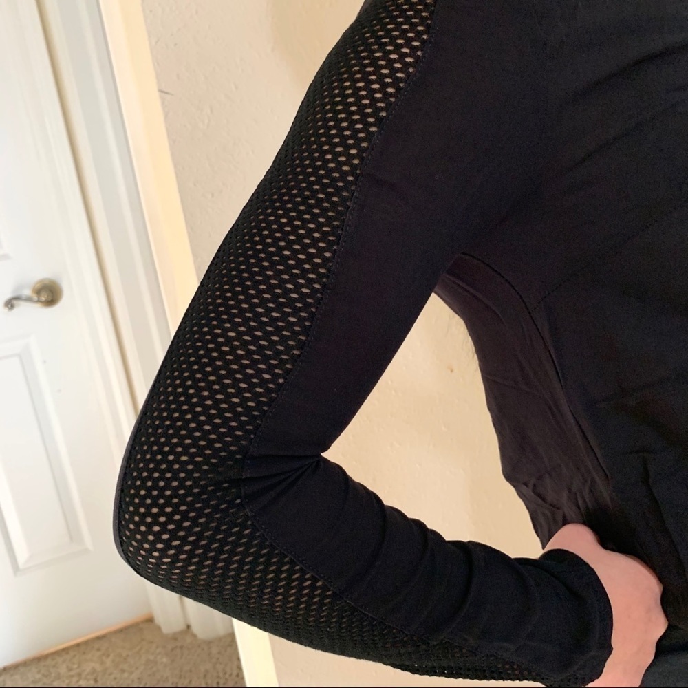 SPLENDID sophisticated black dress lace sleeves stretchy comfy office size S - Picture 2 of 6